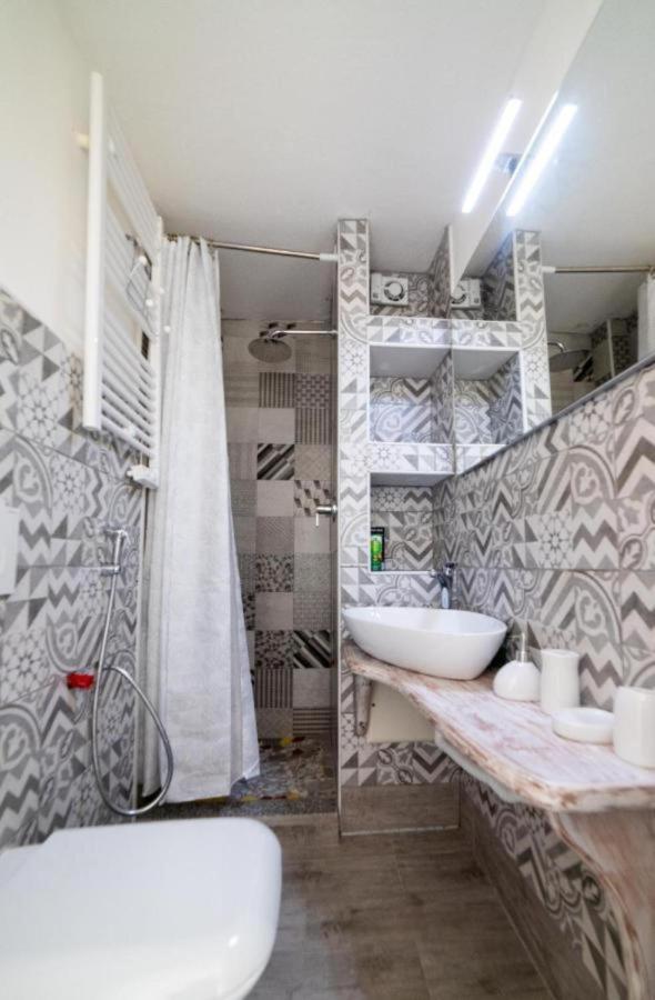 Gemelli Guest House Ольбия Экстерьер фото